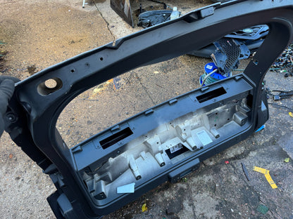 2025 RANGE ROVER SPORT L461 bare tail gate