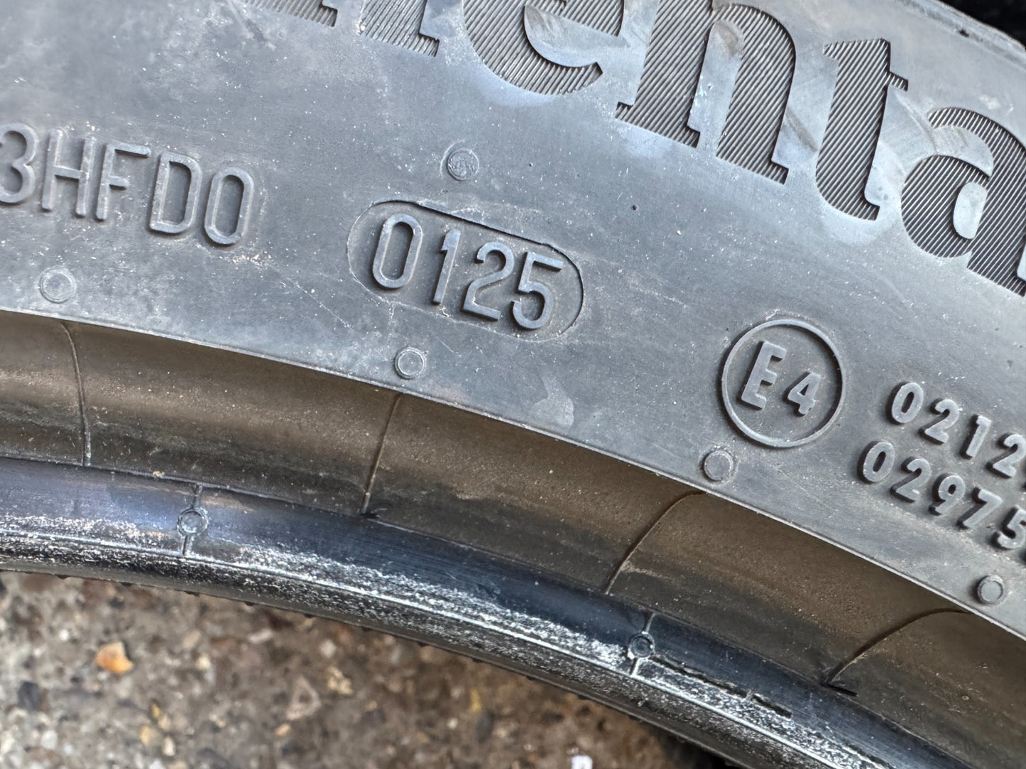 275 45 22 CONTINENTAL CROSSCONTACT RX 115W M+S LR 6.5mm NO REPAIRS (4 available)