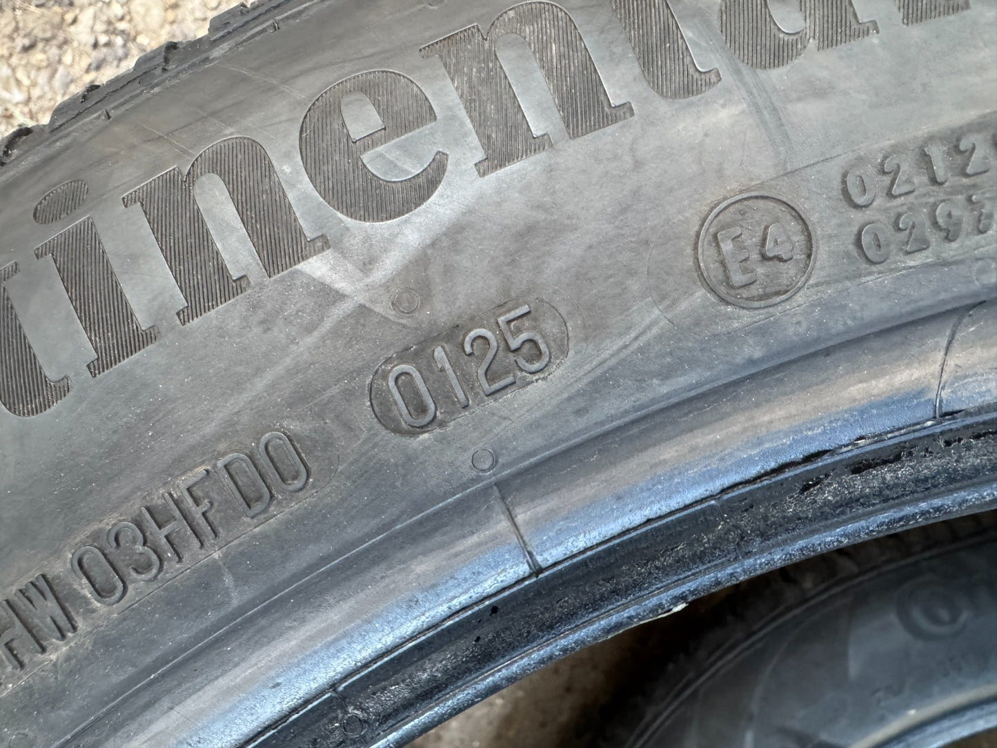 275 45 22 CONTINENTAL CROSSCONTACT RX 115W M+S LR 6.5mm NO REPAIRS (4 available)