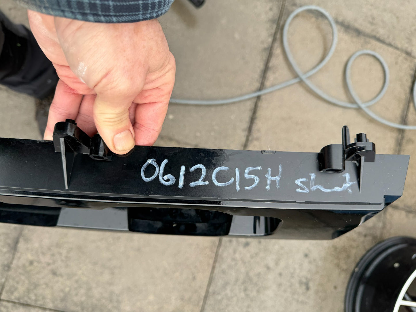 2025 GENUINE LAND ROVER DEFENDER L663 REAR LEFT BLACK LIGHT TRIM 2020+ 00211193