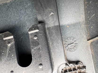 Land Rover Defender L663 Front Left Wing Cover Trim 20 ON L8B216D055-BD Genuine