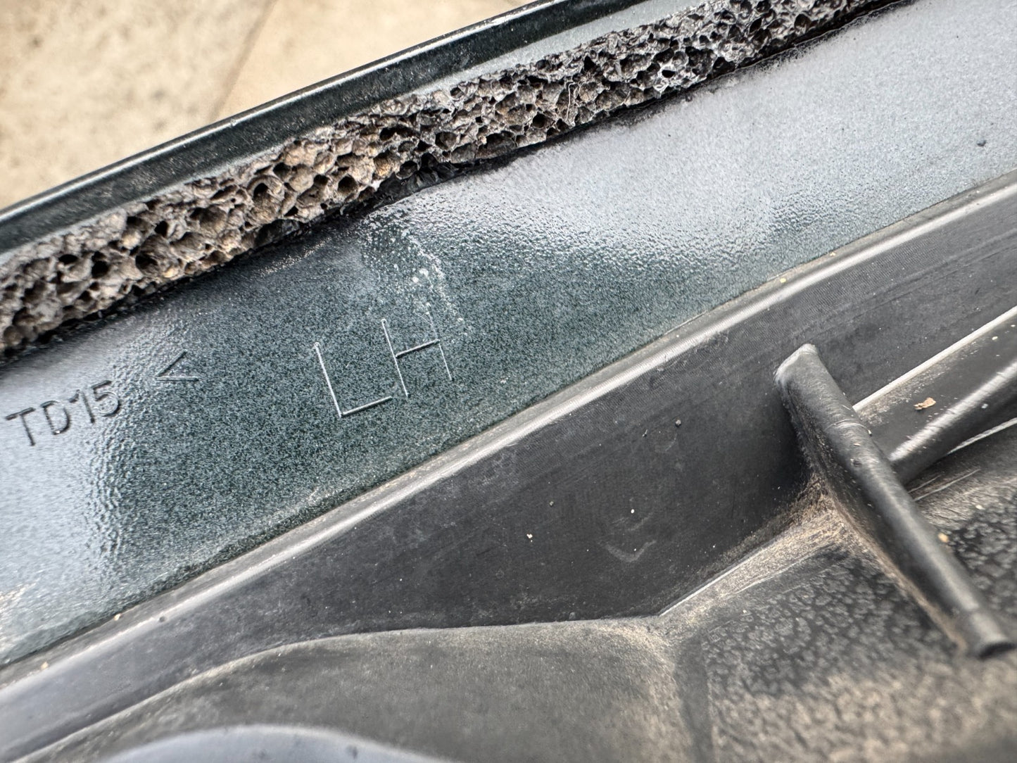 Land Rover Defender L663 Front Left Wing Cover Trim 20 ON L8B216D055-BD Genuine