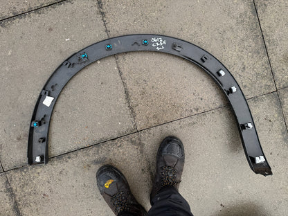 RIGHT REAR WHEEL ARCH TRIM COVER FIAT 600 23- 735760128