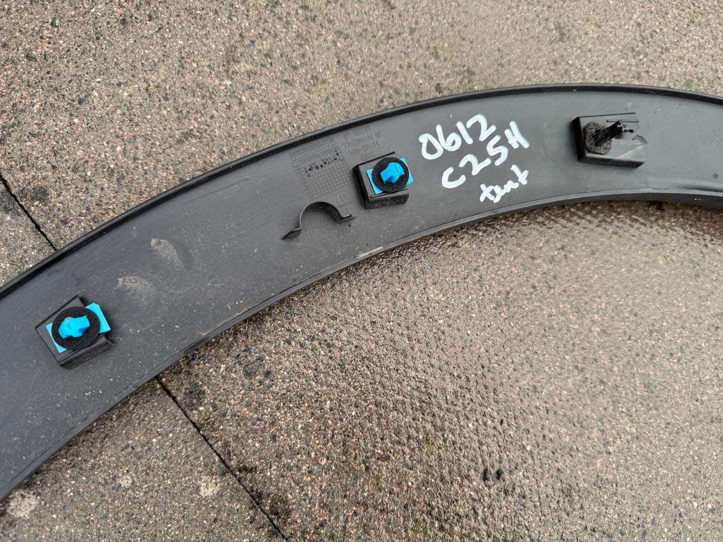 RIGHT REAR WHEEL ARCH TRIM COVER FIAT 600 23- 735760128