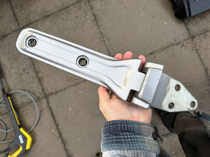 Jeep Wrangler 2021 tailgate trunk boot hinge 68282145AB 2 available