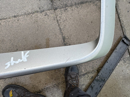 GENUINE AUDI Q2 FRONT BUMPER LOWER SIDE GRILL TRIM LEFT N/S SELENITE SILVER