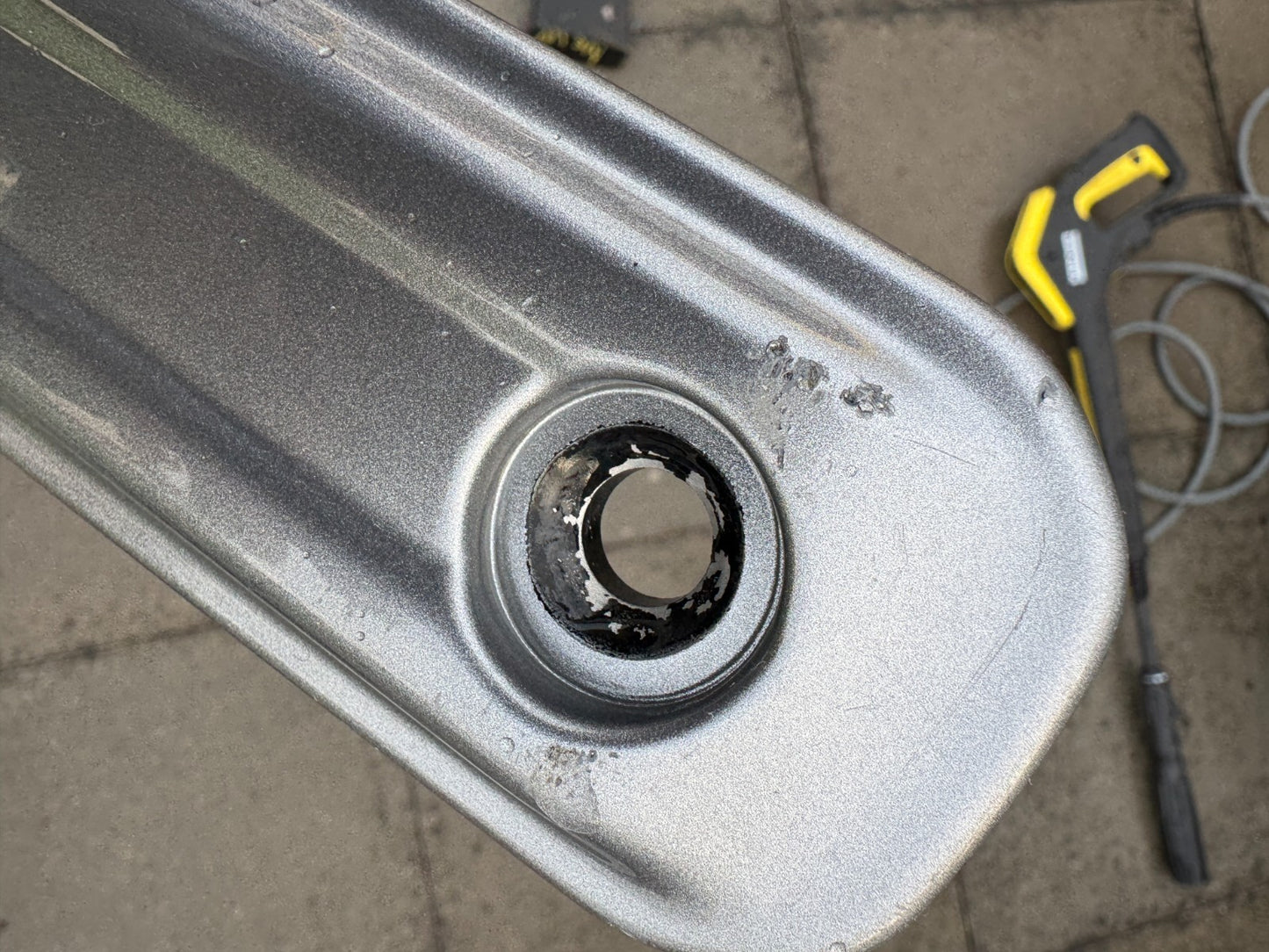 Jeep Wrangler 2021 tailgate trunk boot hinge 68282145AB 2 available