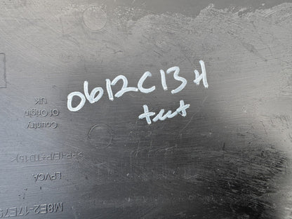 land rover range rover under cover/tray M8e217e792a scratches