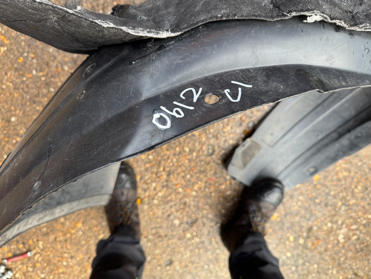 GENUINE 2021-2024 HYUNDAI IONIQ 5 FRONT LEFT SIDE WHEEL ARCH LINER 86813-GI000