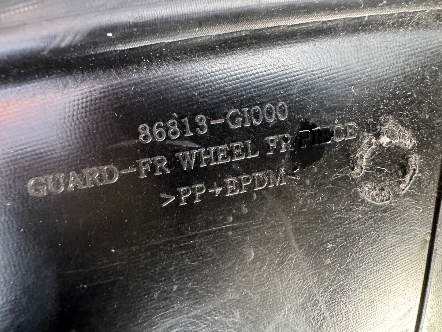 GENUINE 2021-2024 HYUNDAI IONIQ 5 FRONT LEFT SIDE WHEEL ARCH LINER 86813-GI000