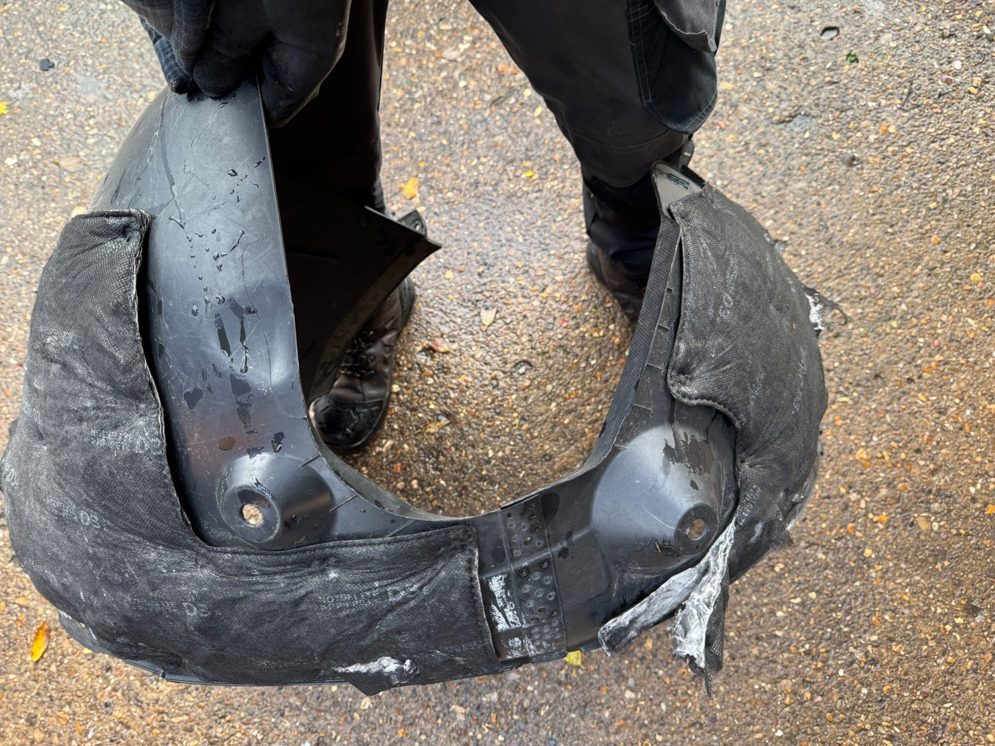 GENUINE 2021-2024 HYUNDAI IONIQ 5 FRONT LEFT SIDE WHEEL ARCH LINER 86813-GI000