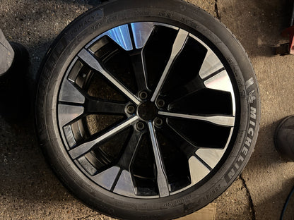 1x 2025 VOLVO 20" XC 60 alloy wheel 32461367 Original 20x8J and 6mm tyre