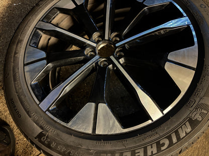 1x 2025 VOLVO 20" XC 60 alloy wheel 32461367 Original 20x8J and 6mm tyre