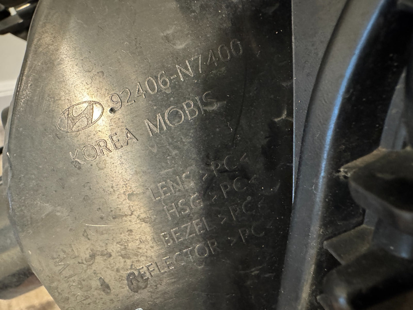 HYUNDAI TUCSON NX4 2020+ REAR LIGHT DRIVER SIDE GENUINE DAMAGED 92406-N7400