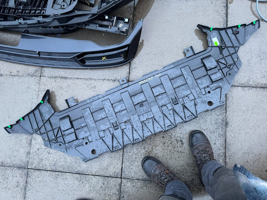 2025 Volvo XC60 Front Bumper Under Tray 2022 ON 32399301 Genuine