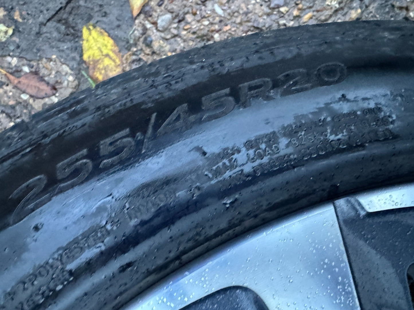 1x 20" 9J Skoda Enyaq iV electric SUV "Neptune" alloy wheel 5la601025at inc TYRE