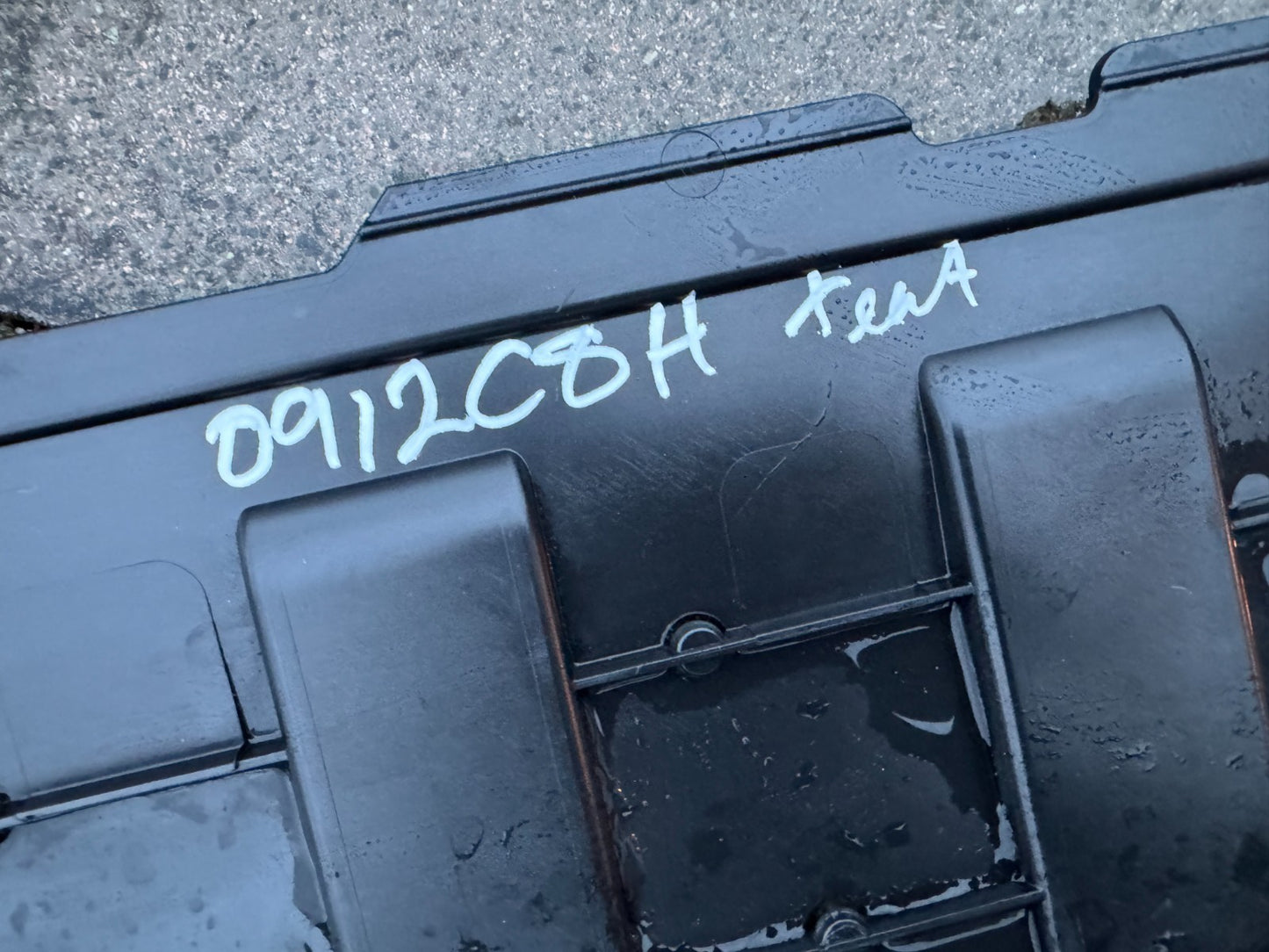 2025 Volvo XC60 Front Bumper Under Tray 2022 ON 32399301 Genuine