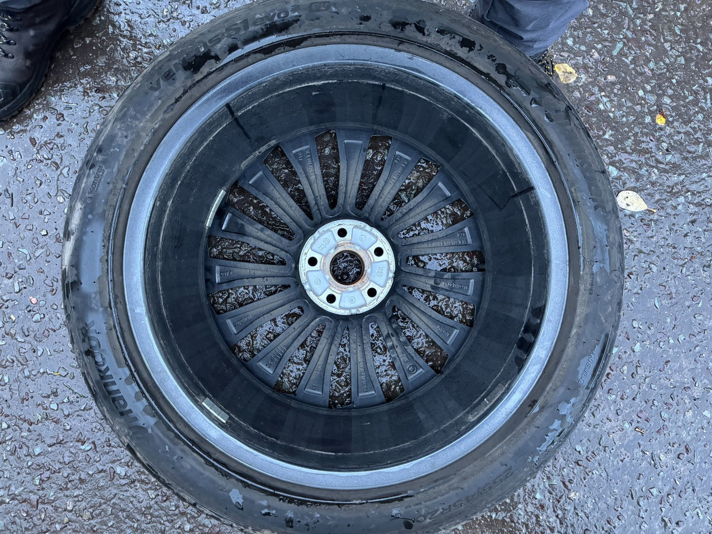 1x 20" 9J Skoda Enyaq iV electric SUV "Neptune" alloy wheel 5la601025at inc TYRE