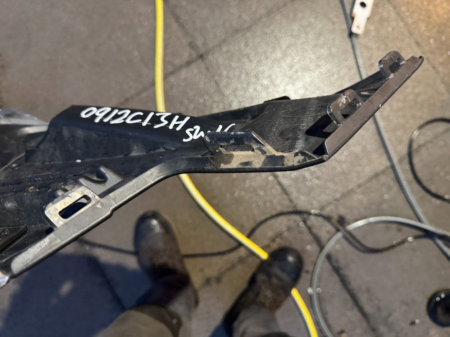 Ford Tourneo 2024 Front right front fog light trim grill 2KF853666B Very Good