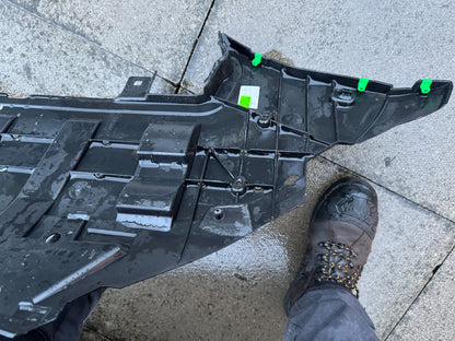 2025 Volvo XC60 Front Bumper Under Tray 2022 ON 32399301 Genuine