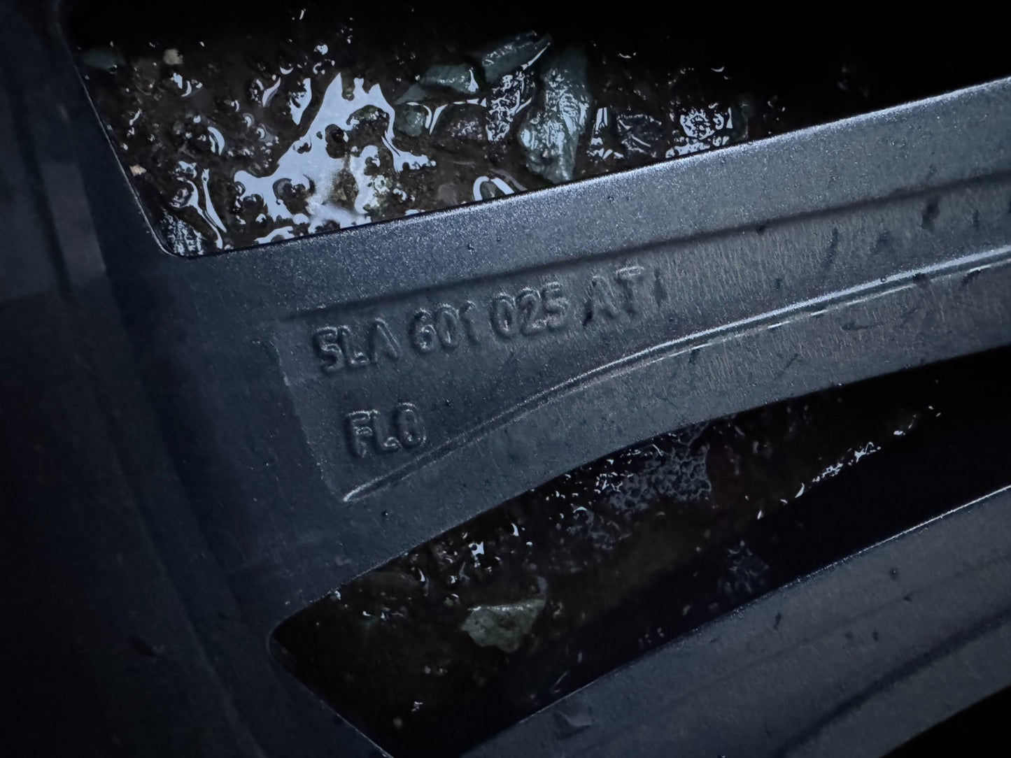 1x 20" 9J Skoda Enyaq iV electric SUV "Neptune" alloy wheel 5la601025at inc TYRE