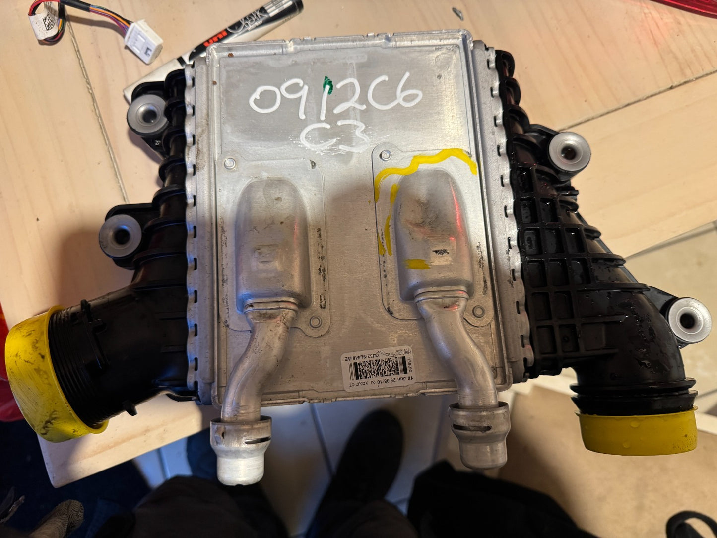 2025 LAND ROVER DISCOVERY L550 2019-ON DIESEL INTERCOOLER GJ329L440AE small dent