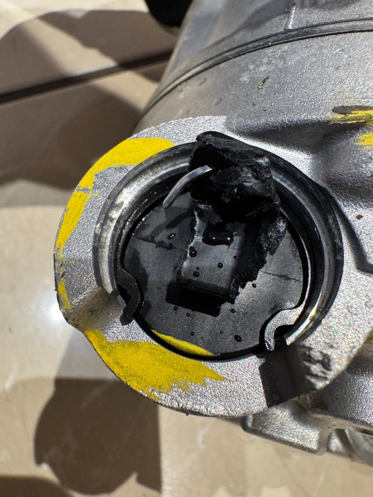 2024 MK7219D629BA MK72-19D629-BA COMPRESSORE AC CLIMA LAND ROVER DAMAGED