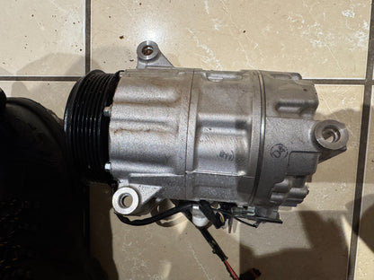 2024 MK7219D629BA MK72-19D629-BA COMPRESSORE AC CLIMA LAND ROVER DAMAGED