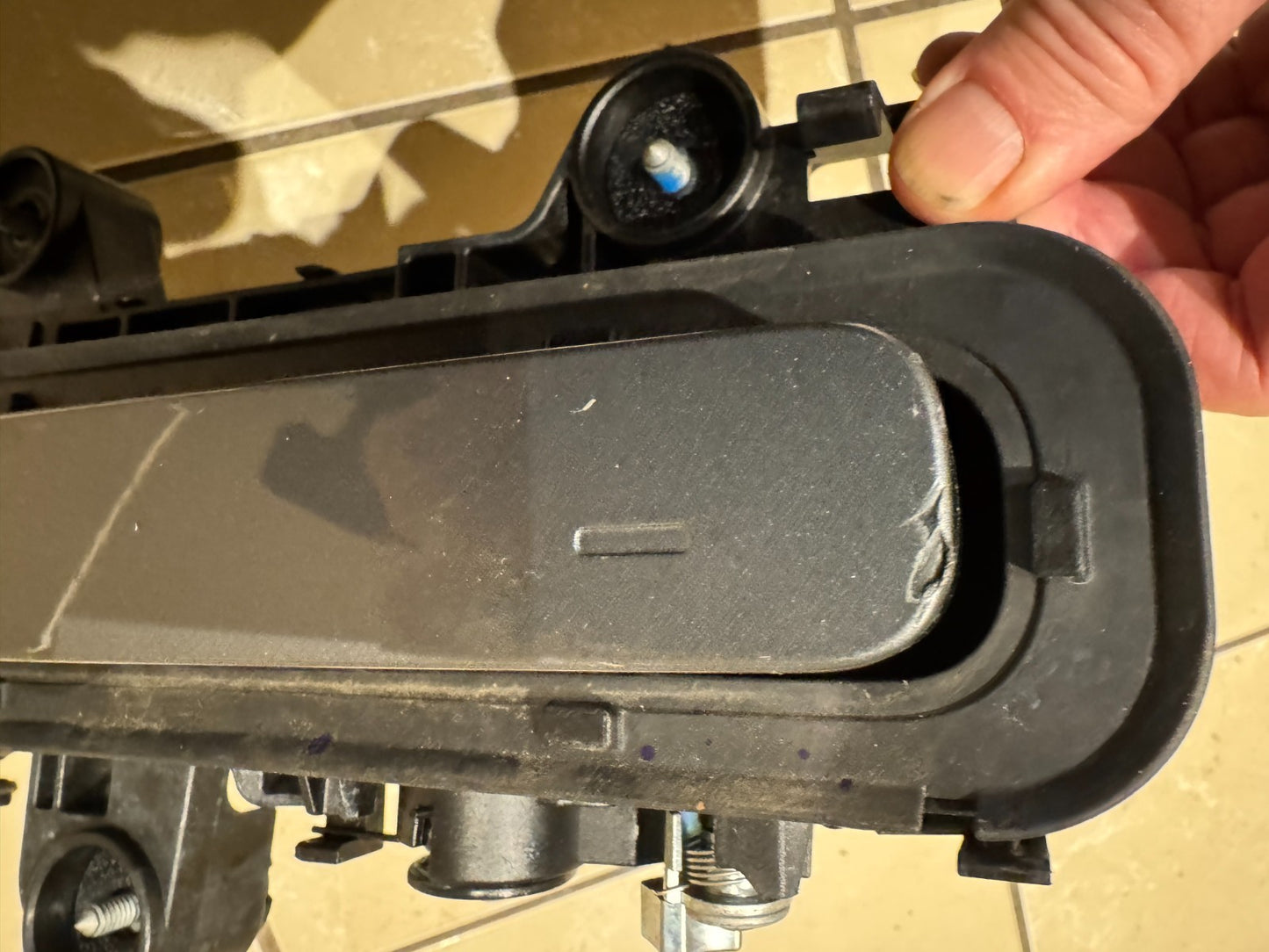 Polestar Polestar 4 Front Door Exterior Handle Left 2024 (23-25) Scratched