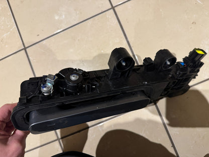 Polestar Polestar 4 Front Door Exterior Handle Left 2024 (23-25) Scratched