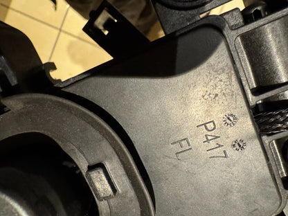 Polestar Polestar 4 Front Door Exterior Handle Left 2024 (23-25) Scratched