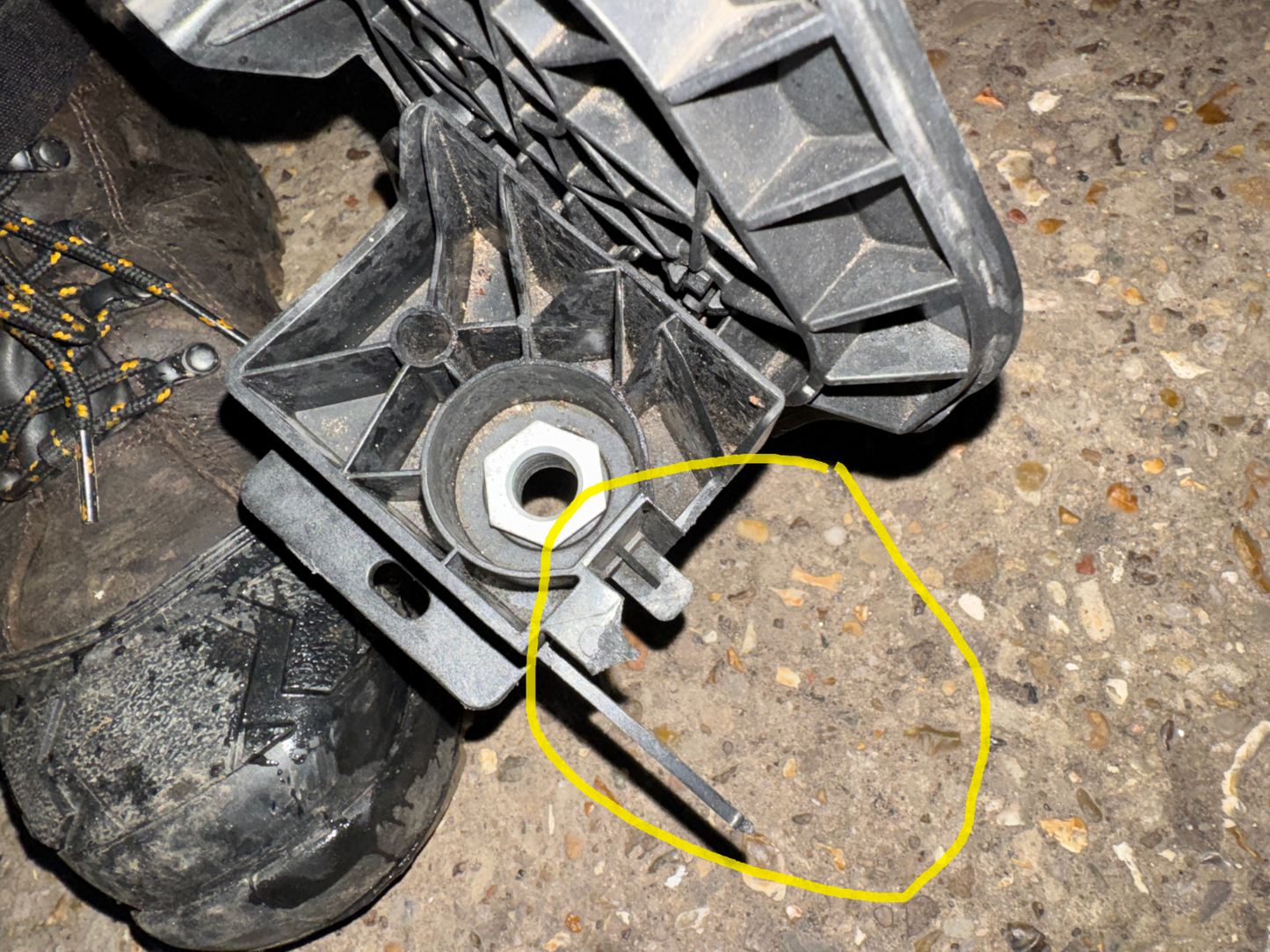 BMW X2 U10 2023 ON GENUINE FRONT BLIND SURROUND - WZ3228