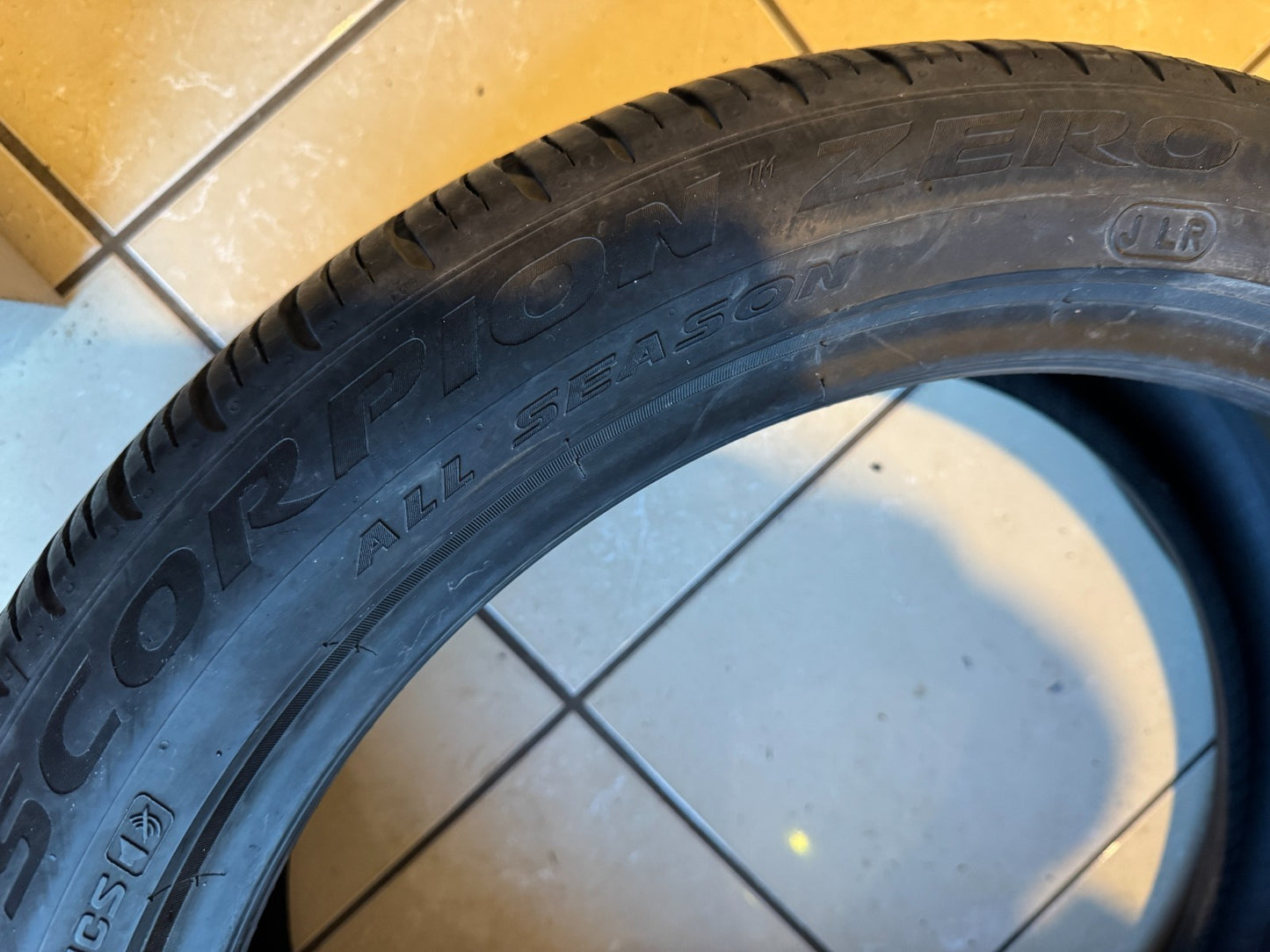 X1 245/45/21 Pirelli Scorpion Zero M+S LR Extra Load Tyre 5.5mm 245 45 21