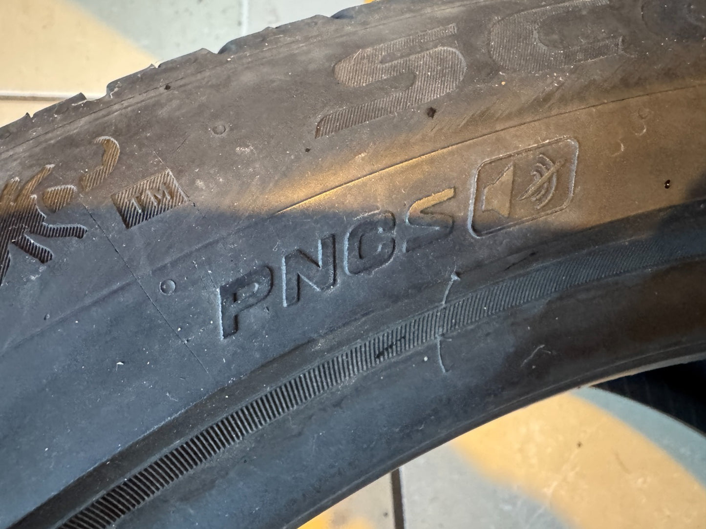 X1 245/45/21 Pirelli Scorpion Zero M+S LR Extra Load Tyre 5.5mm 245 45 21