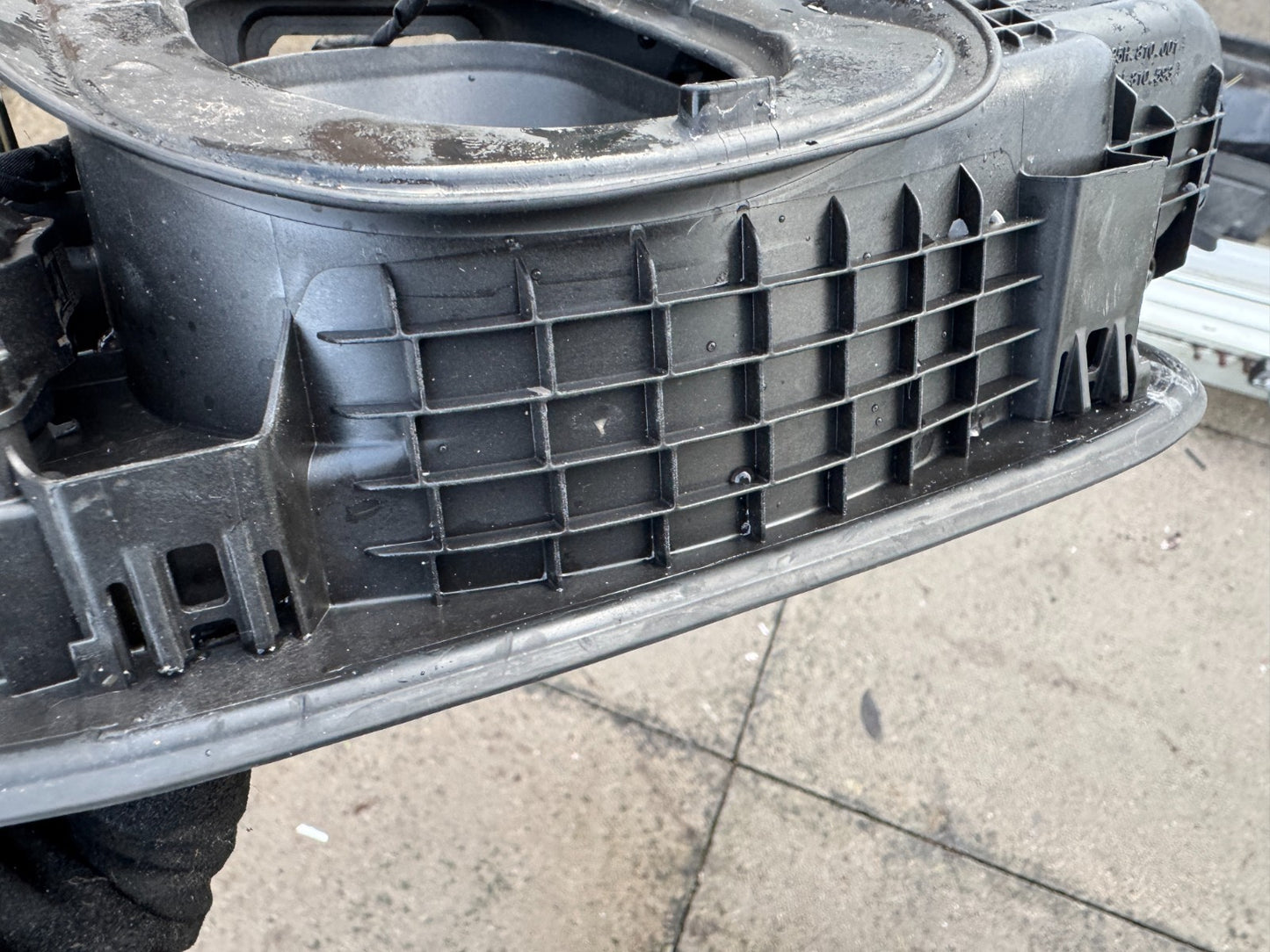 Audi Q6 E-Tron 85H Sportback Loading flap Tank flap Housing 85H810001A