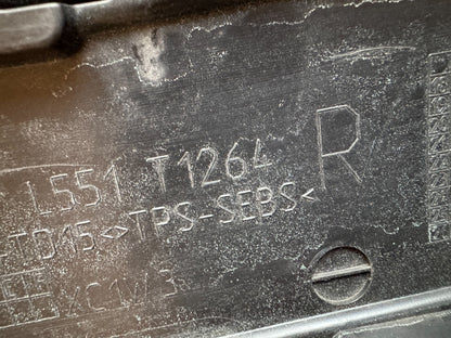 RANGE ROVER EVOQUE L551 2019 FRONT RIGHT LOWER DOOR MOULDING K8D221064 SCRATCHED