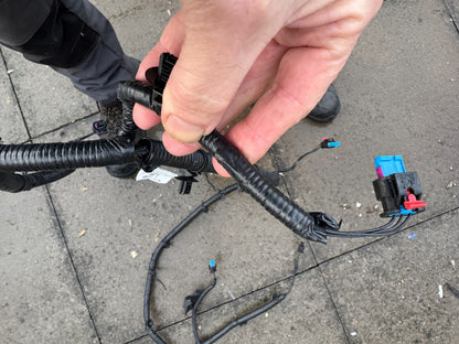 Genuine 2025 Land Rover Discovery Sport Front Bumper Wiring Loom LR143854