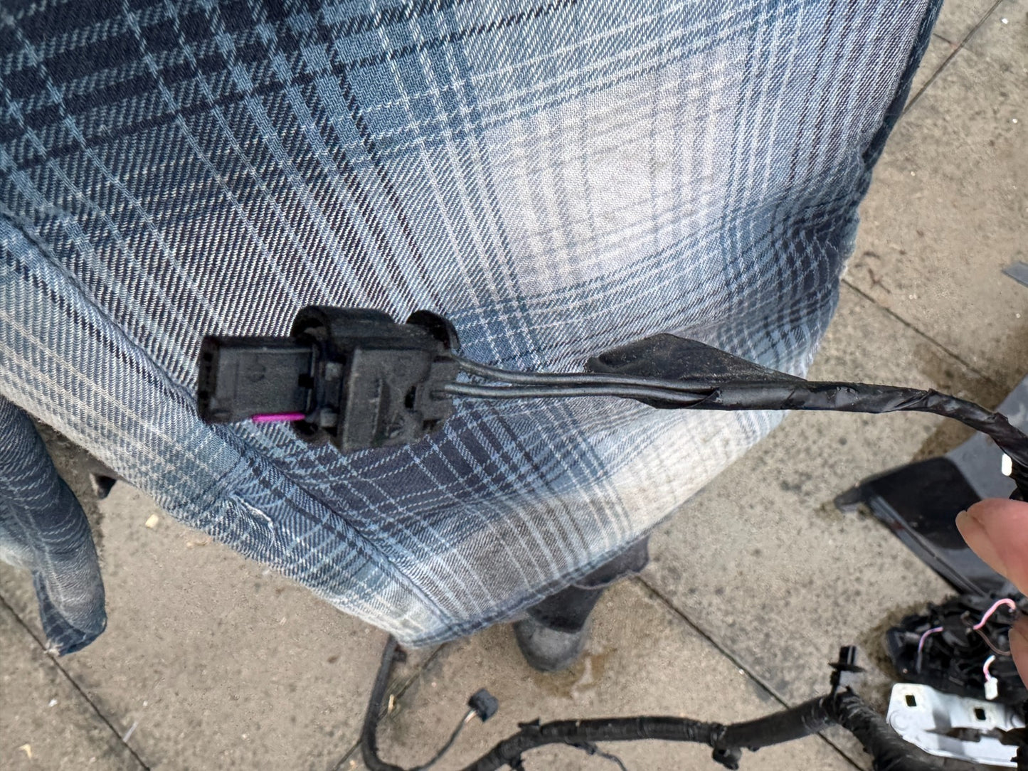 Genuine 2025 Land Rover Discovery Sport Front Bumper Wiring Loom LR143854