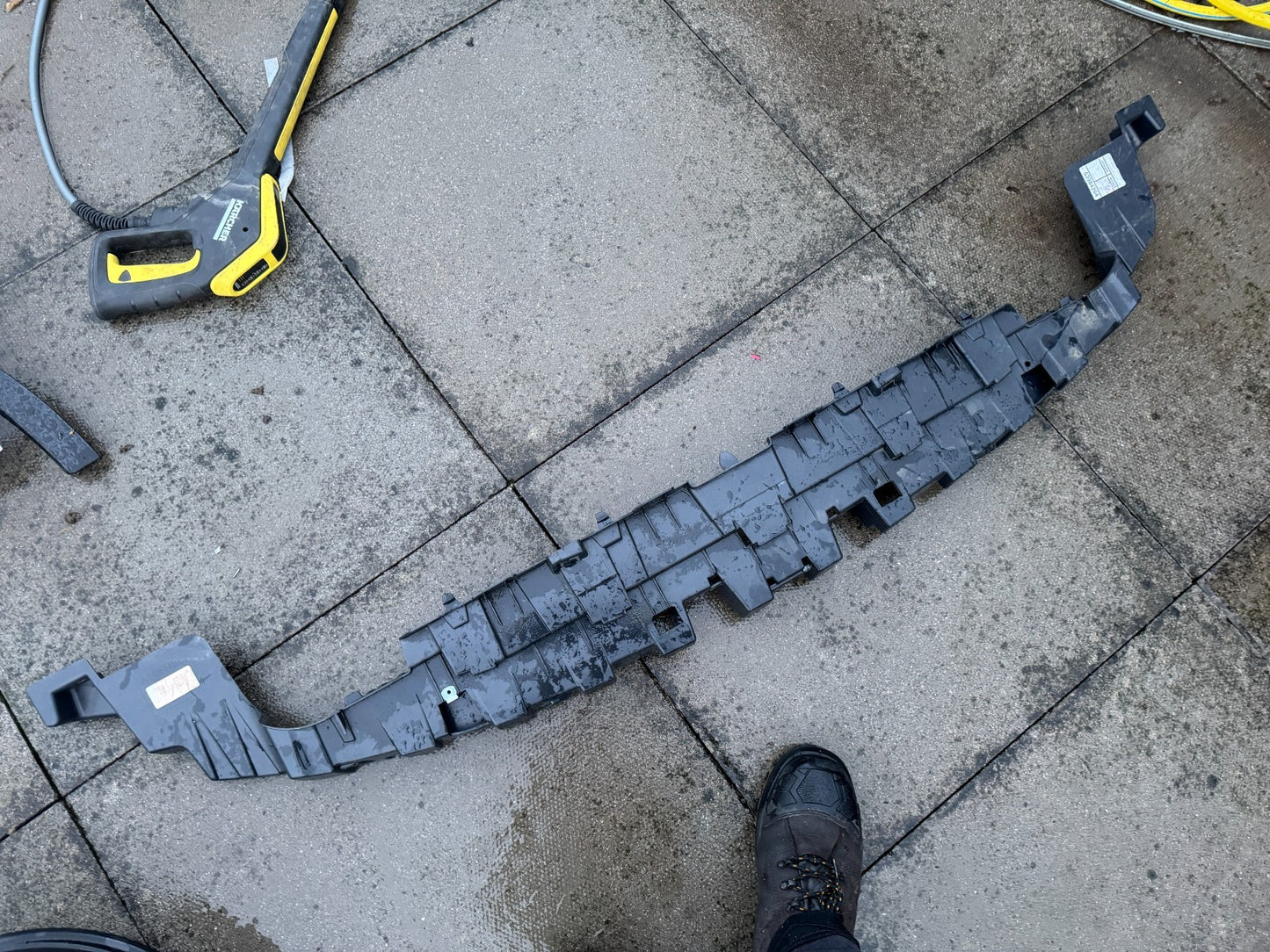 RANGE ROVER L460 2022-25 GENUINE FRONT BUMPER IMPACT ABSORBER M8E217A793A