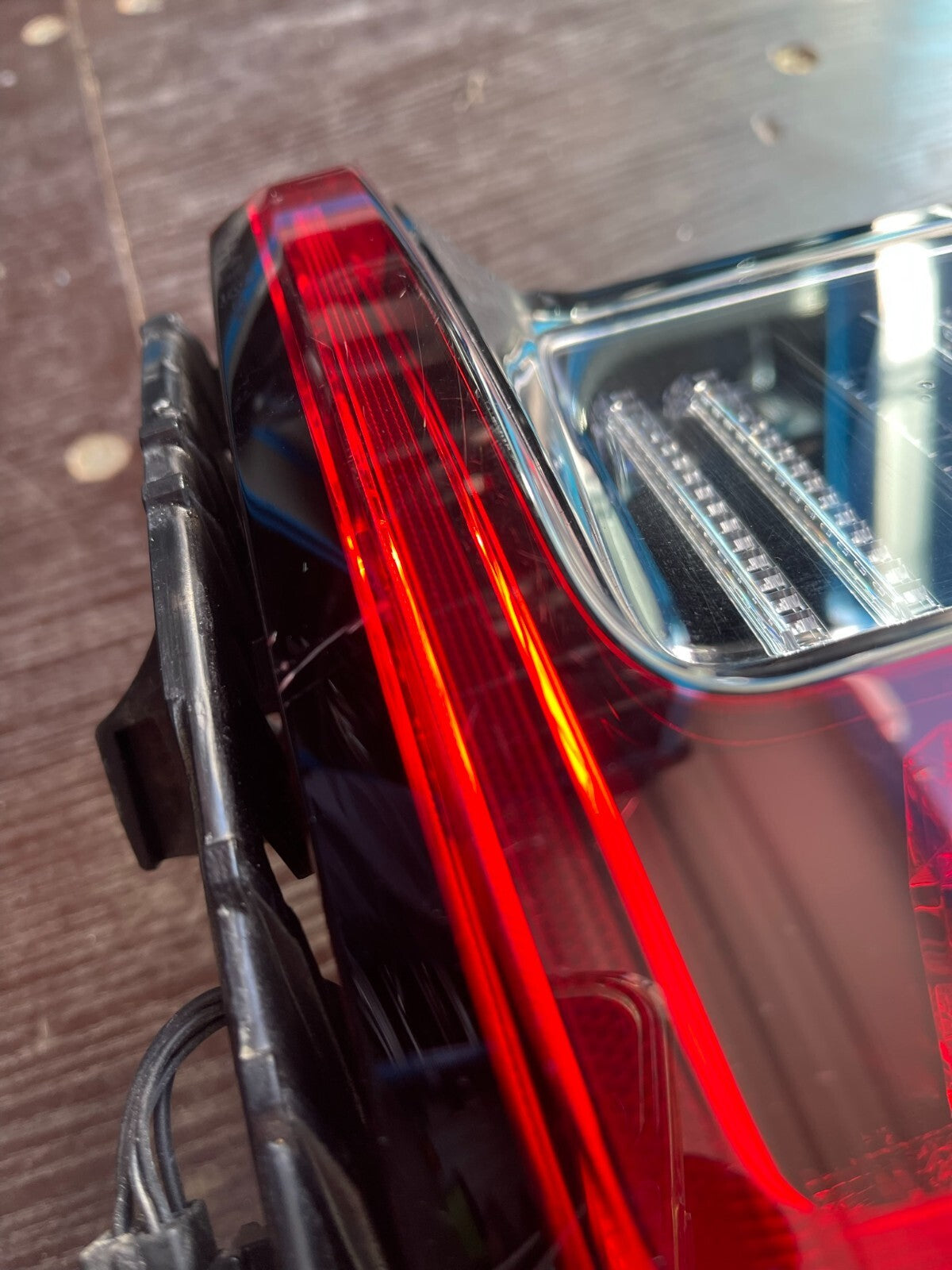 POLESTAR 2 2021-2022 REAR TAIL LIGHT ON BODY OUTER RIGHT RH 31108941