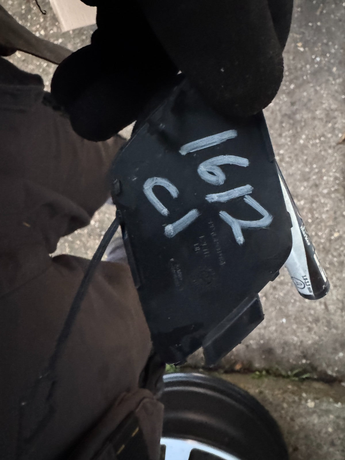 2024 Land Rover Discovery Sport L550 Front Tow Cover LK72-17E810-ABW