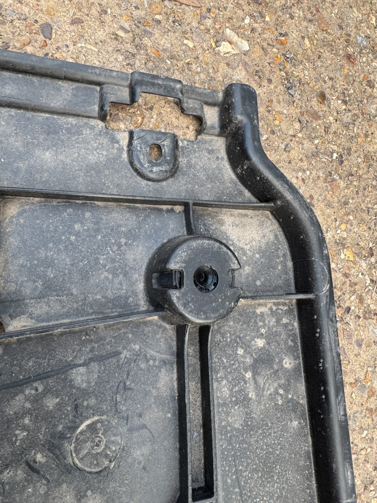 VOLKSWAGEN T-CROSS Undertray Right Side 2Q0825202