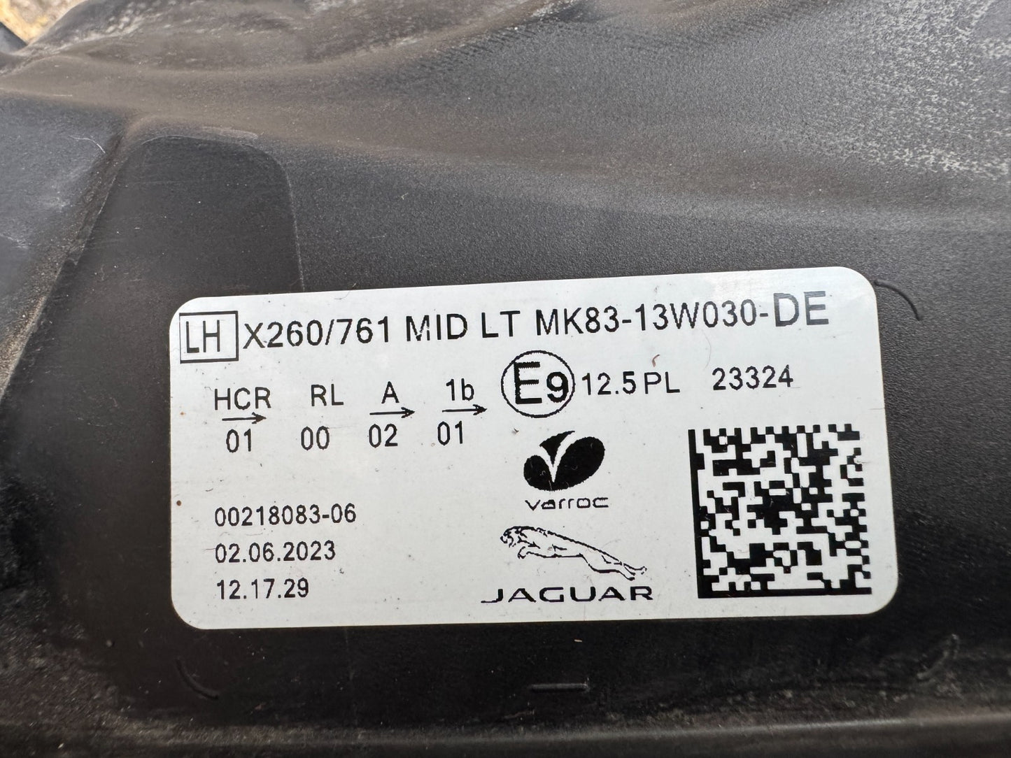 2023 GENUINE JAGUAR F-PACE LEFT HEADLIGHT LED X260 MK8313W030DE