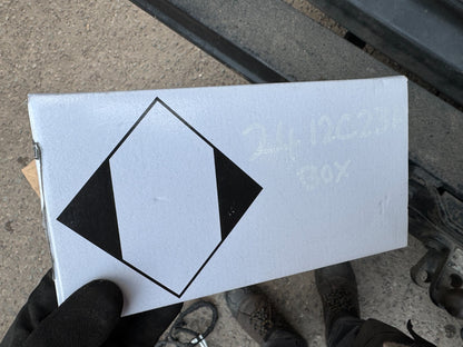 NEW GENUINE OEM Jaguar Land Rover Windscreen Adhesive & Sealer LR078295