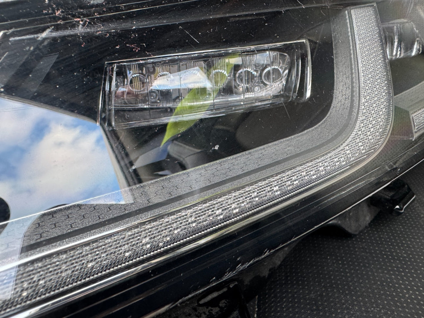 2023 GENUINE JAGUAR F-PACE LEFT HEADLIGHT LED X260 MK8313W030DE