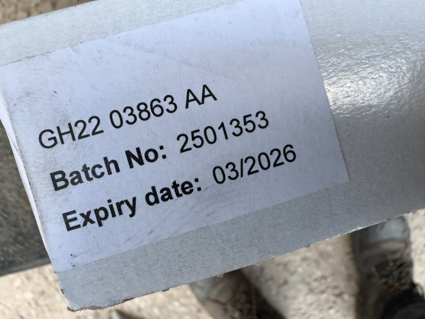 NEW GENUINE OEM Jaguar Land Rover Windscreen Adhesive & Sealer LR078295