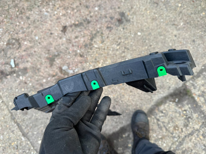 Volvo Xc40 2021-2025 Bumper Bracket Rear Left Side  32386992