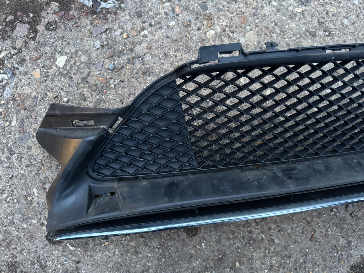 MERCEDES-BENZ C W205 2018-2022 FRONT BUMPER LOWER CENTER GRILLE A2058852501
