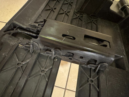 2024 LAND ROVER DISCOVERY L462 GENUINE AIR VENT ACTIVE SHUTTER GRILL HY328475A