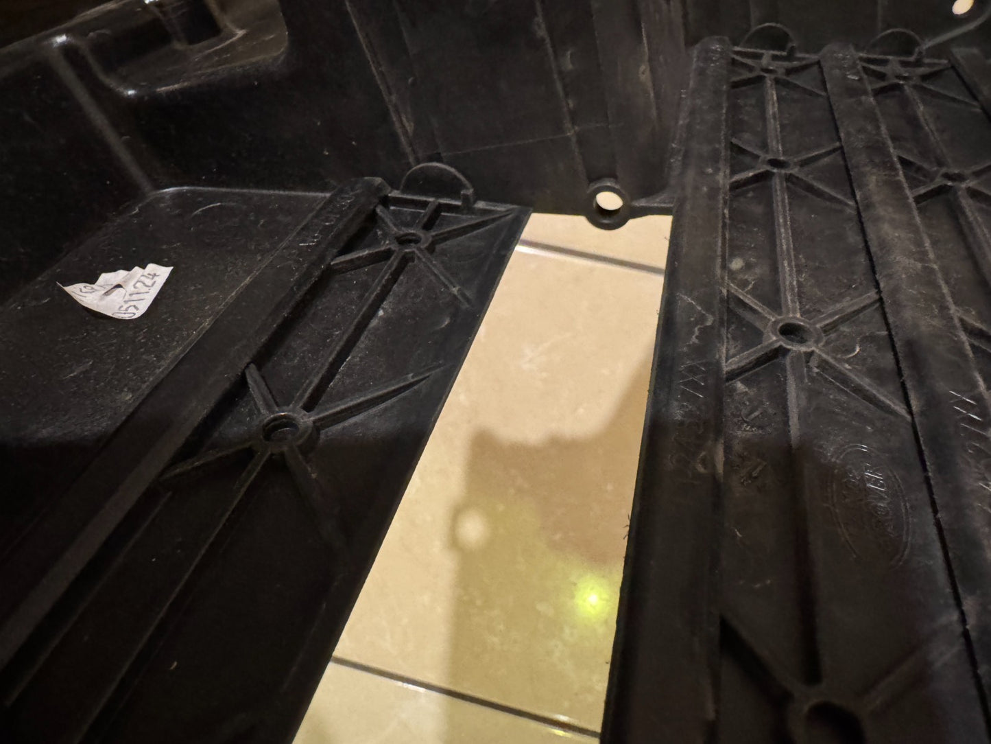 2024 LAND ROVER DISCOVERY L462 GENUINE AIR VENT ACTIVE SHUTTER GRILL HY328475A